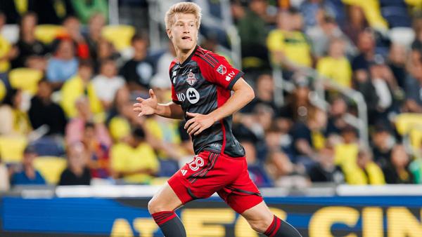Tampa Bay Rowdies adquiere a Charlie Sharp cedido por el Toronto FC imagen destacada