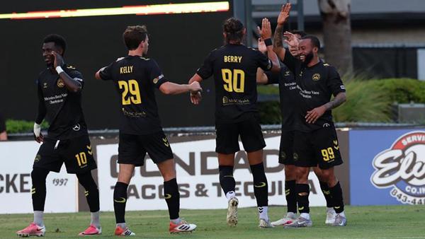 Battery Cruise to Victory against Miami as Berry Notches Brace featured image