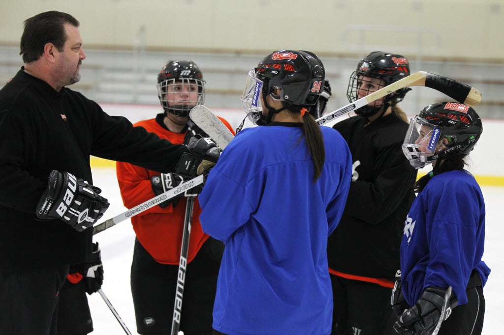 White Bear Lake: January 2011 | Photos | MN Girls’ Hockey Hub | High