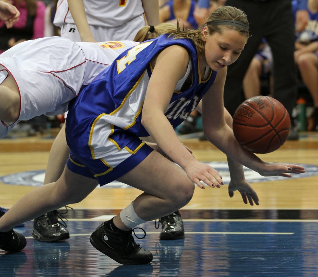 Nicollet vs mountain iron buhl march 18 2011 photos mn girls