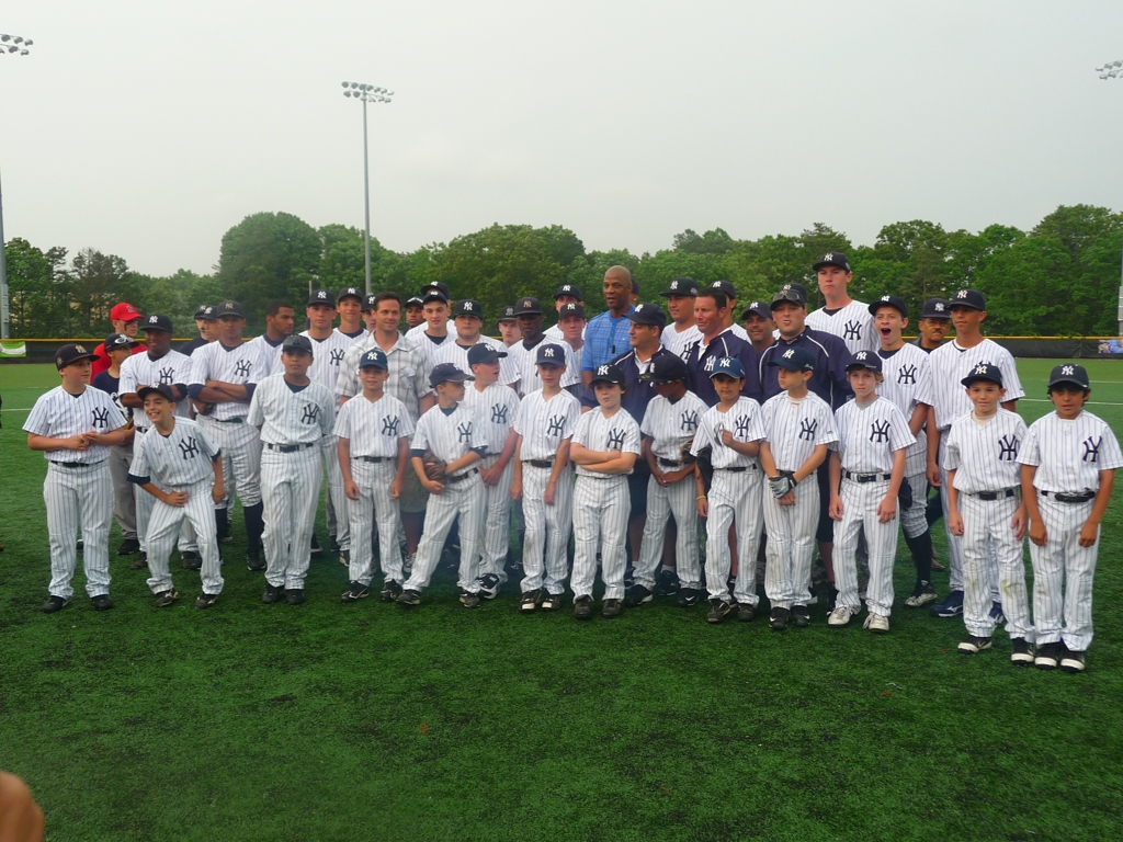 Opening Night a Success for Hank's Jr. Yanks