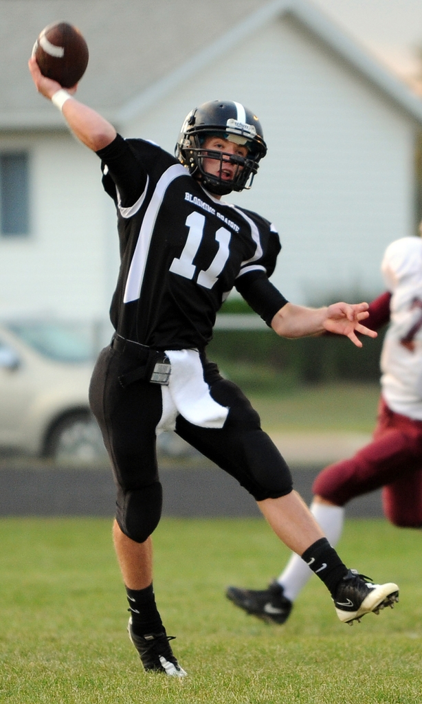 Lester Prairie/Holy Trinity at Blooming Prairie Photos MN Football