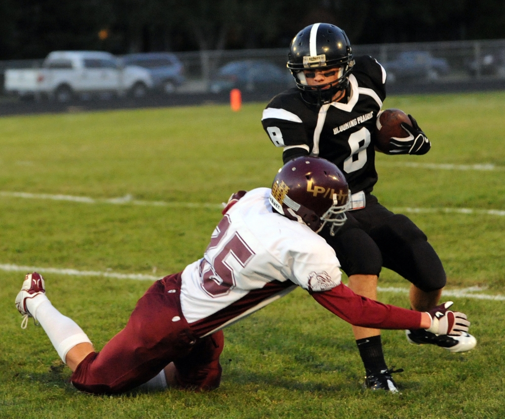 Lester Prairie/Holy Trinity at Blooming Prairie Photos MN Football