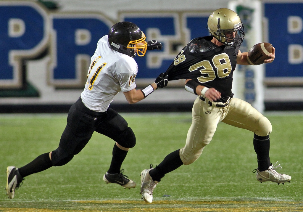Warroad vs. Caledonia Photos MN Football Hub High School Football News, Scores & Standings