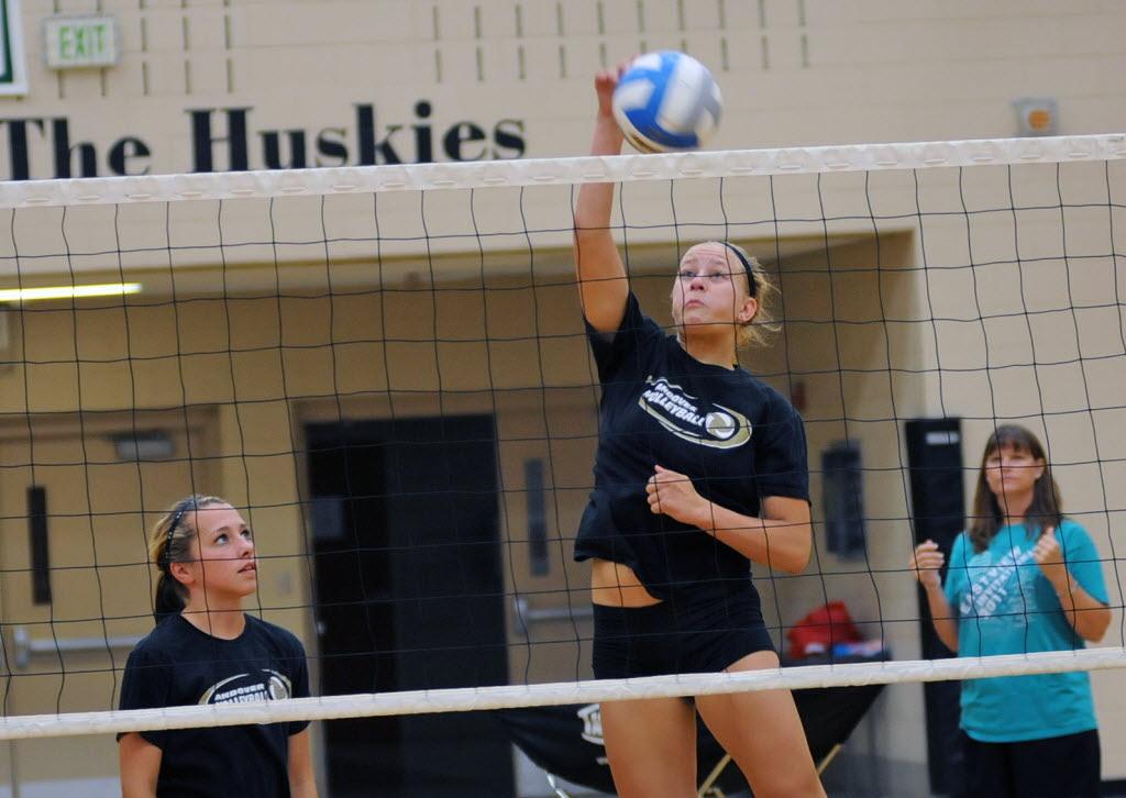 Hopes piehigh for Andover volleyball