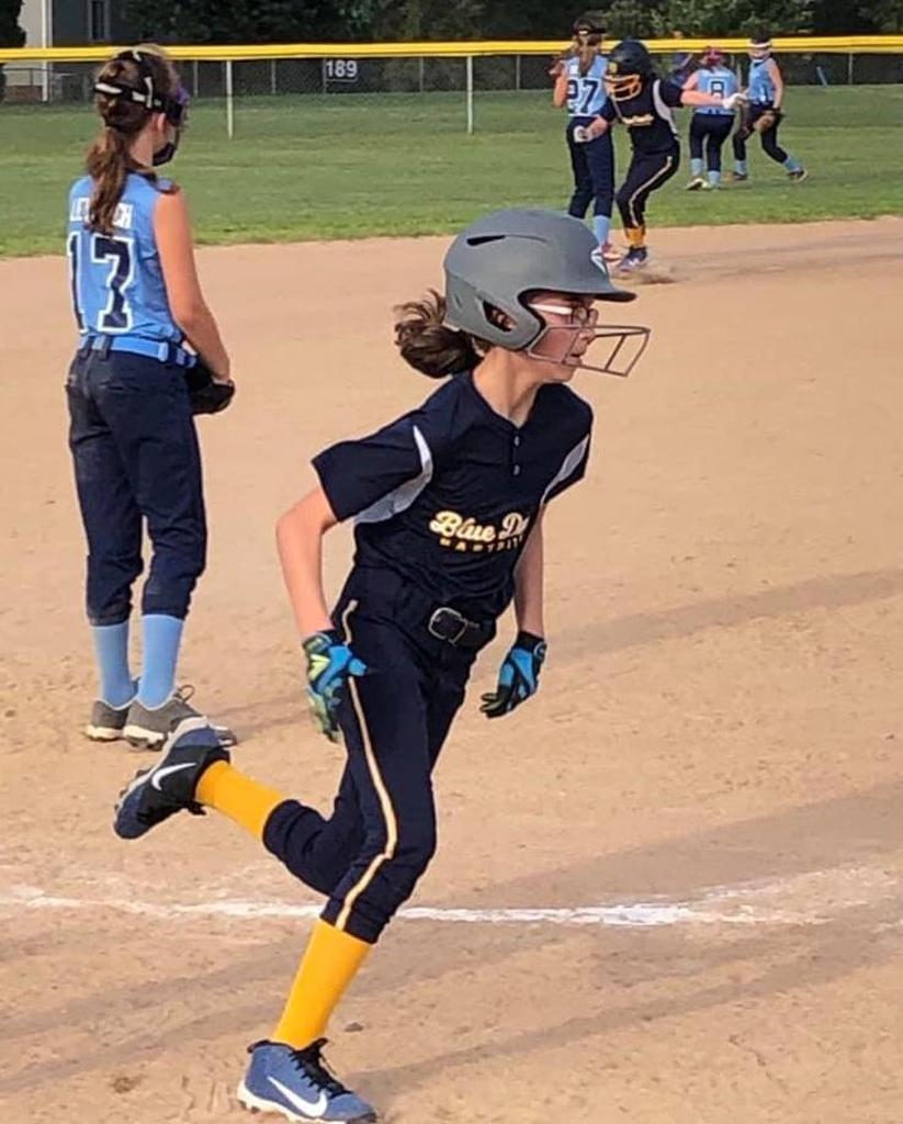 fastpitch softball pitching shoes