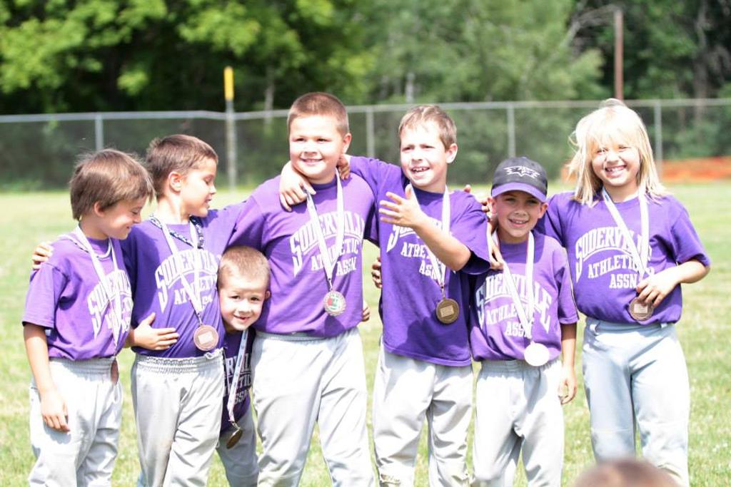 8U Baseball Bats Team Photos Photos Soderville/Blaine Athletic