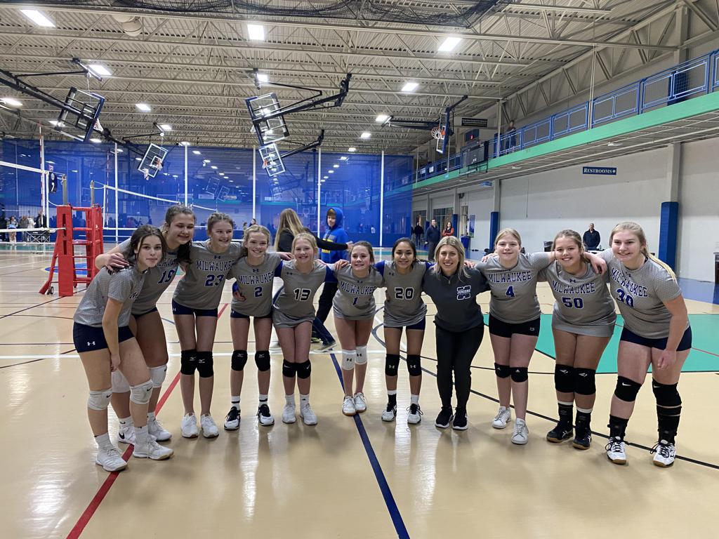 14 Royal Team Photos Photos Milwaukee Juniors Volleyball