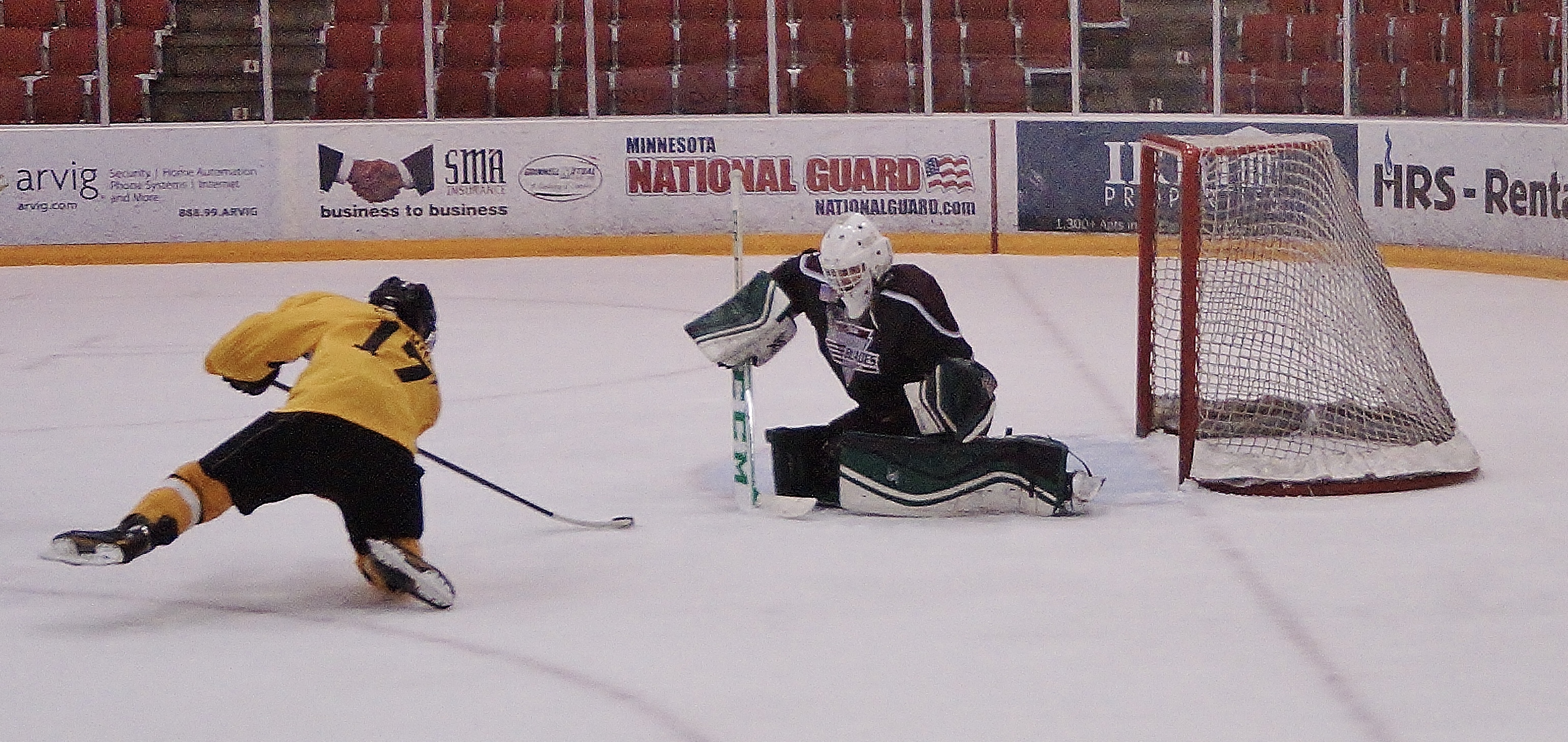 U16 Blades make the Gold fold