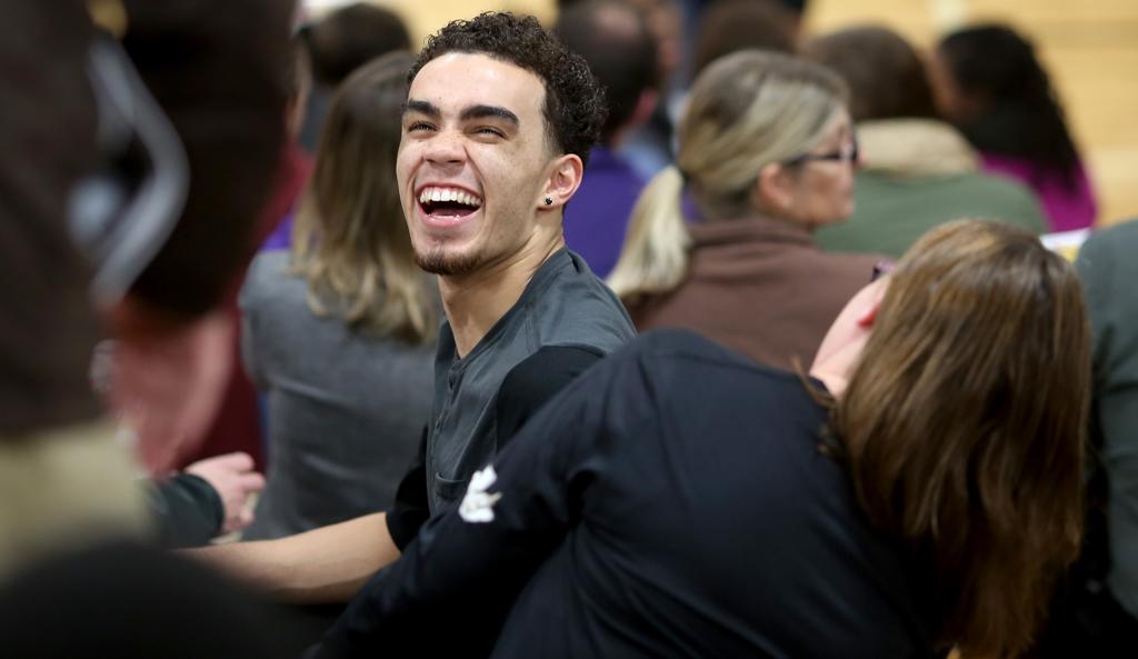 Jones returns to Apple Valley an even bigger star