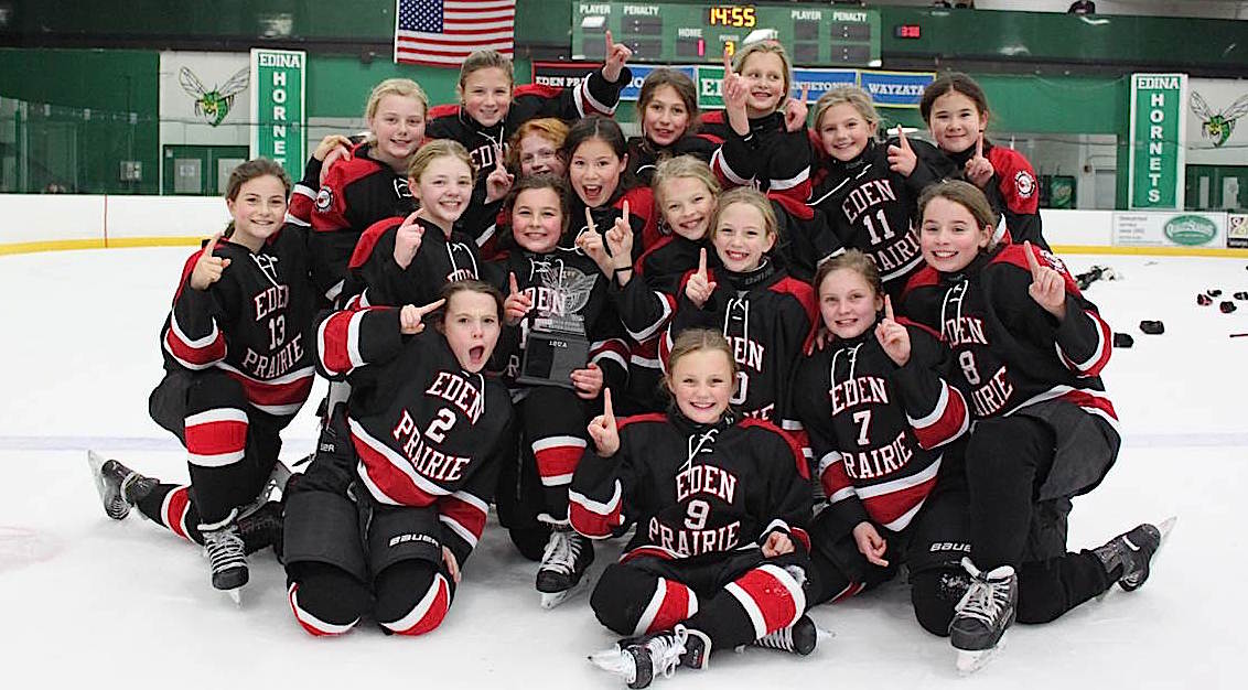 【HOCKEY】 PINTO TEE PRAIRIE Women's Hockey Earns Split at Brown, 4-1 - Rensselaer