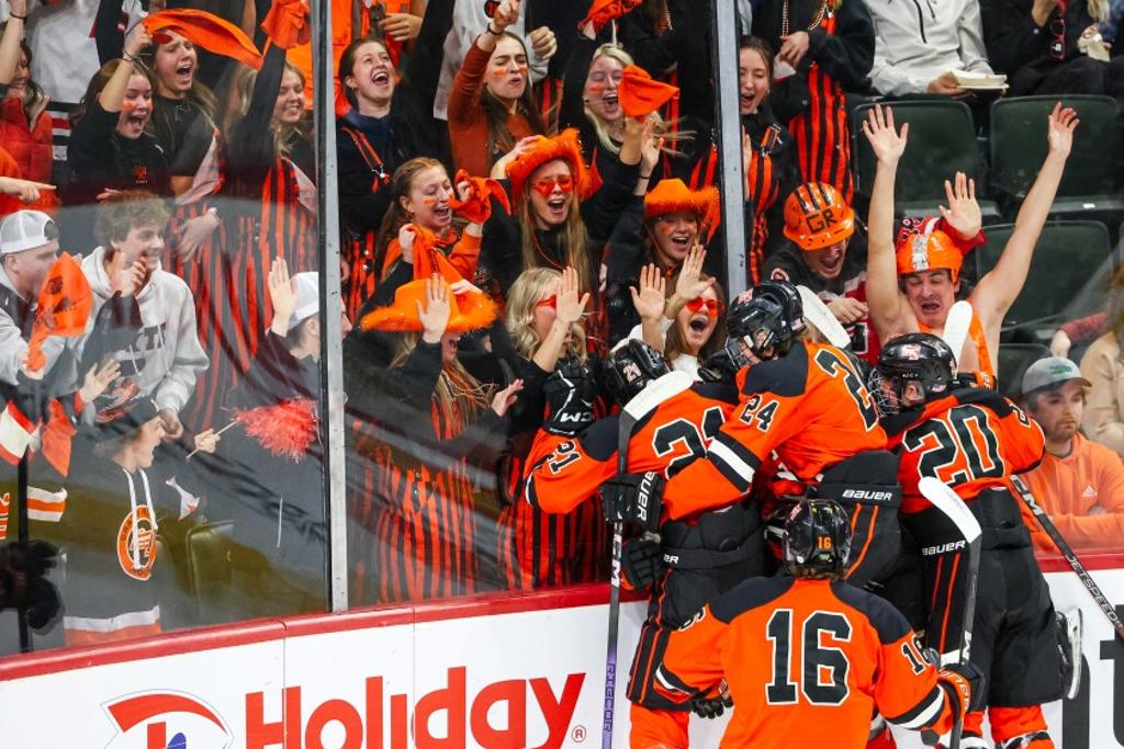 NATE GARSKI - FORWARD - GRAND RAPIDS