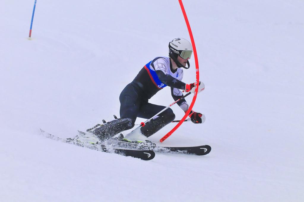 Dylan Stevens, bib 3, VST. Photo by Arne Lund.