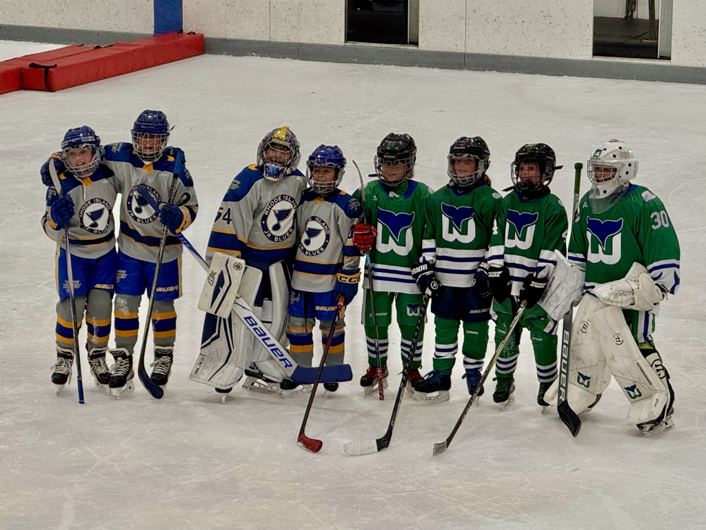 Congratulations to 4 players from the Whalers U10 B Squirt team (Max, Easton, Chris and Connor) 