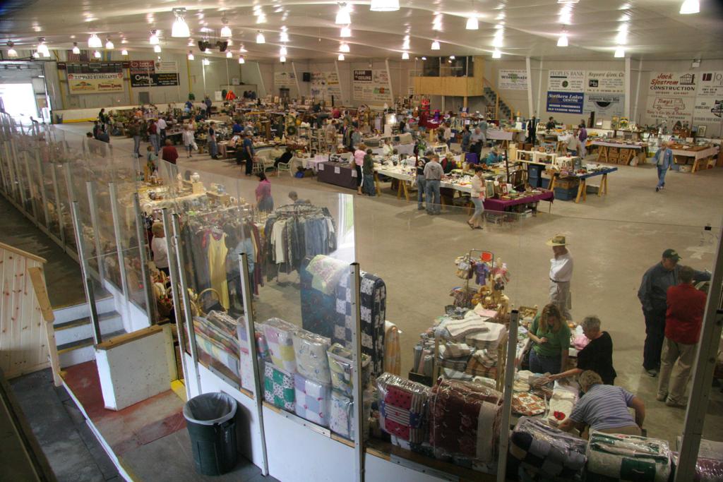 Monday Flea Market