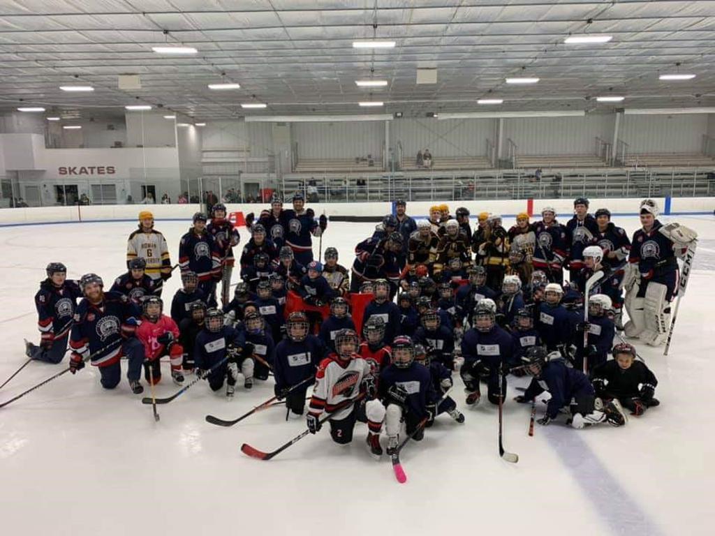  Photos Hollydell Ice Arena