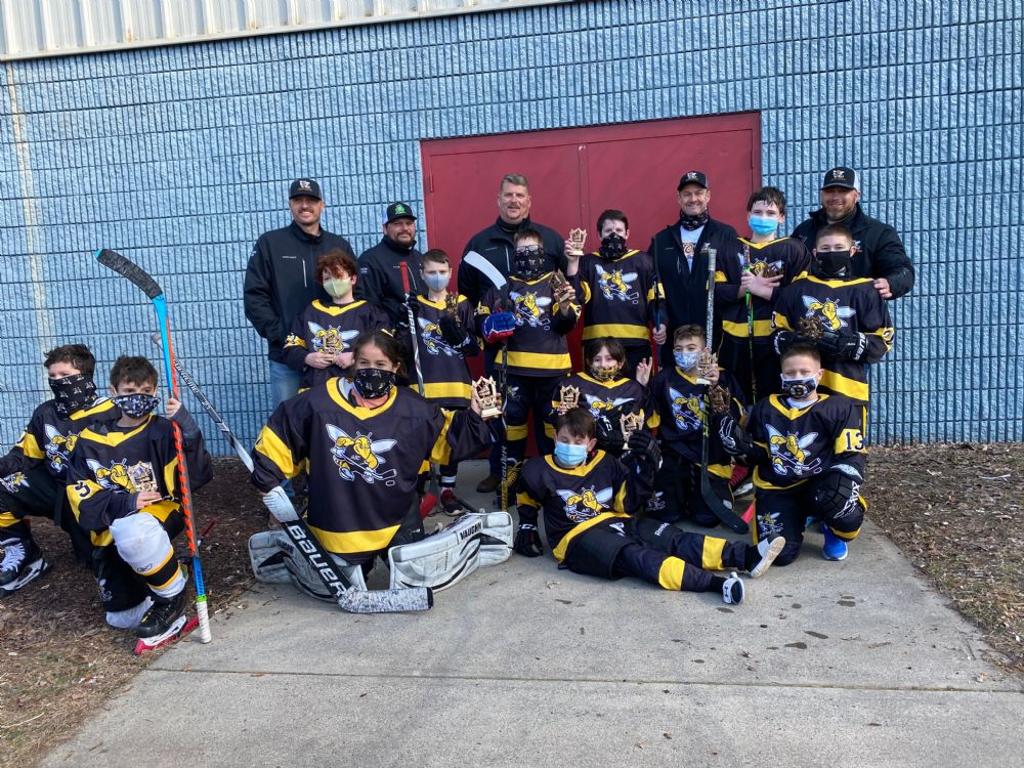 Congratulations to our Squirt 3 team for winning the 20202021 GSL East